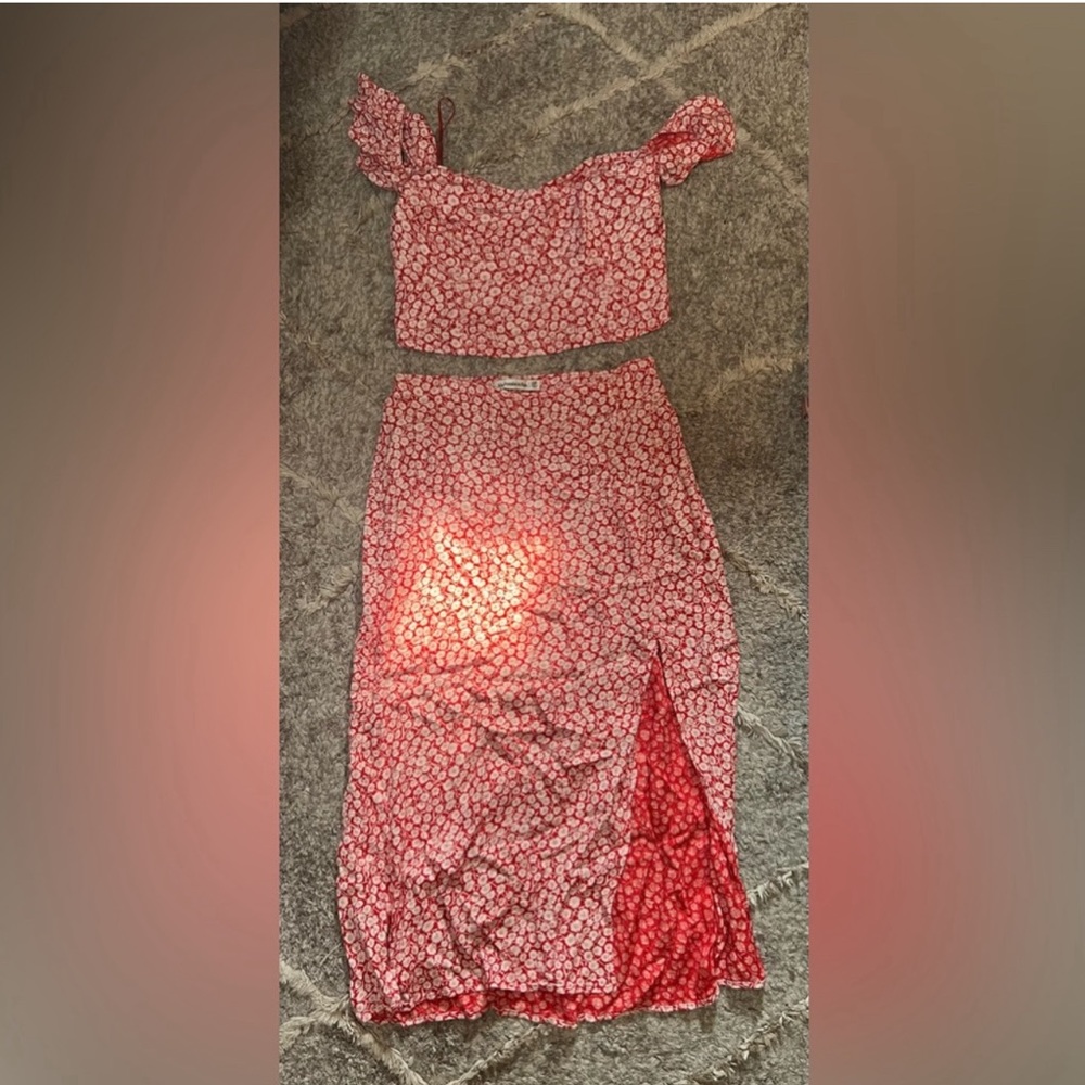 Abercrombie and Fitch set. XSP skirt and XS top